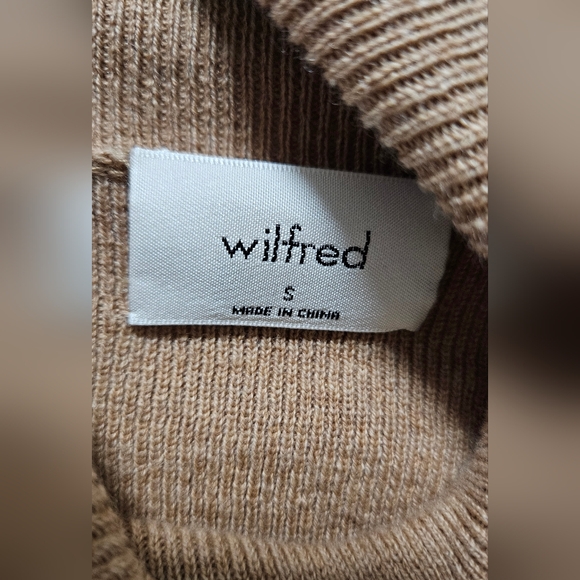 Aritzia Wilfred Rebecca Turtleneck - Picture 3 of 5